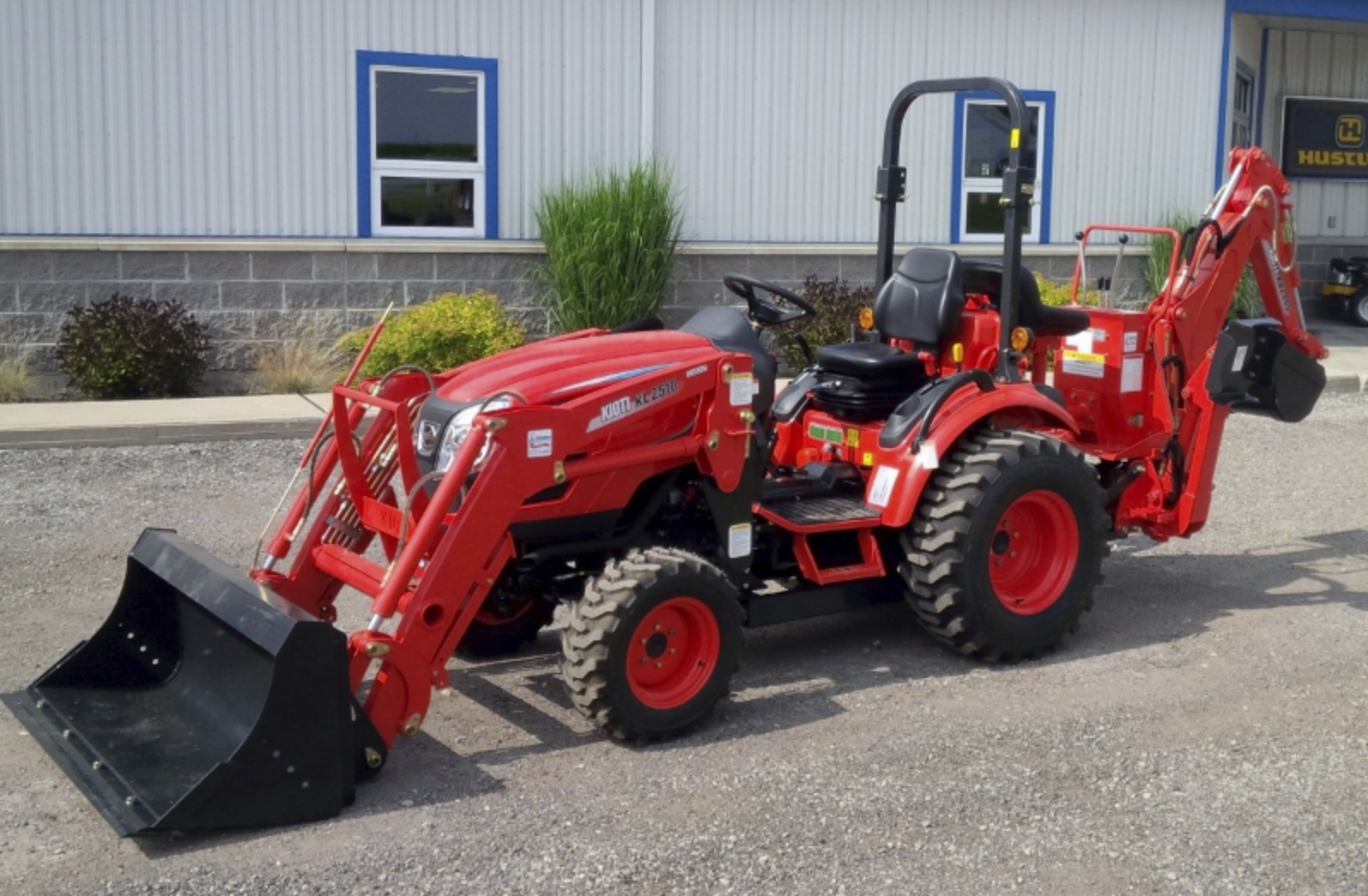 Compact Tractor Loader and Backhoe 25 HP Image