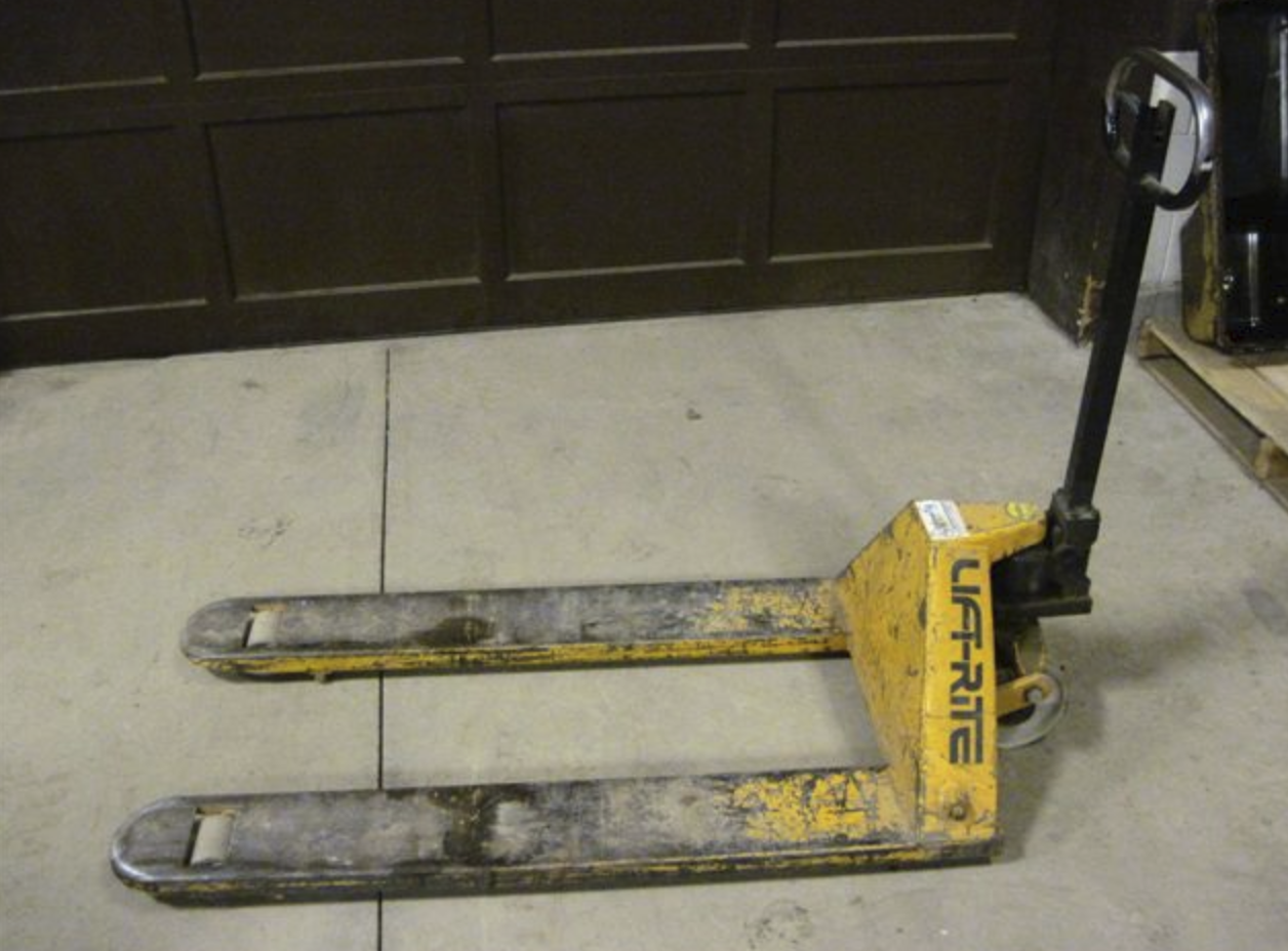 Pallet Pump Truck Image